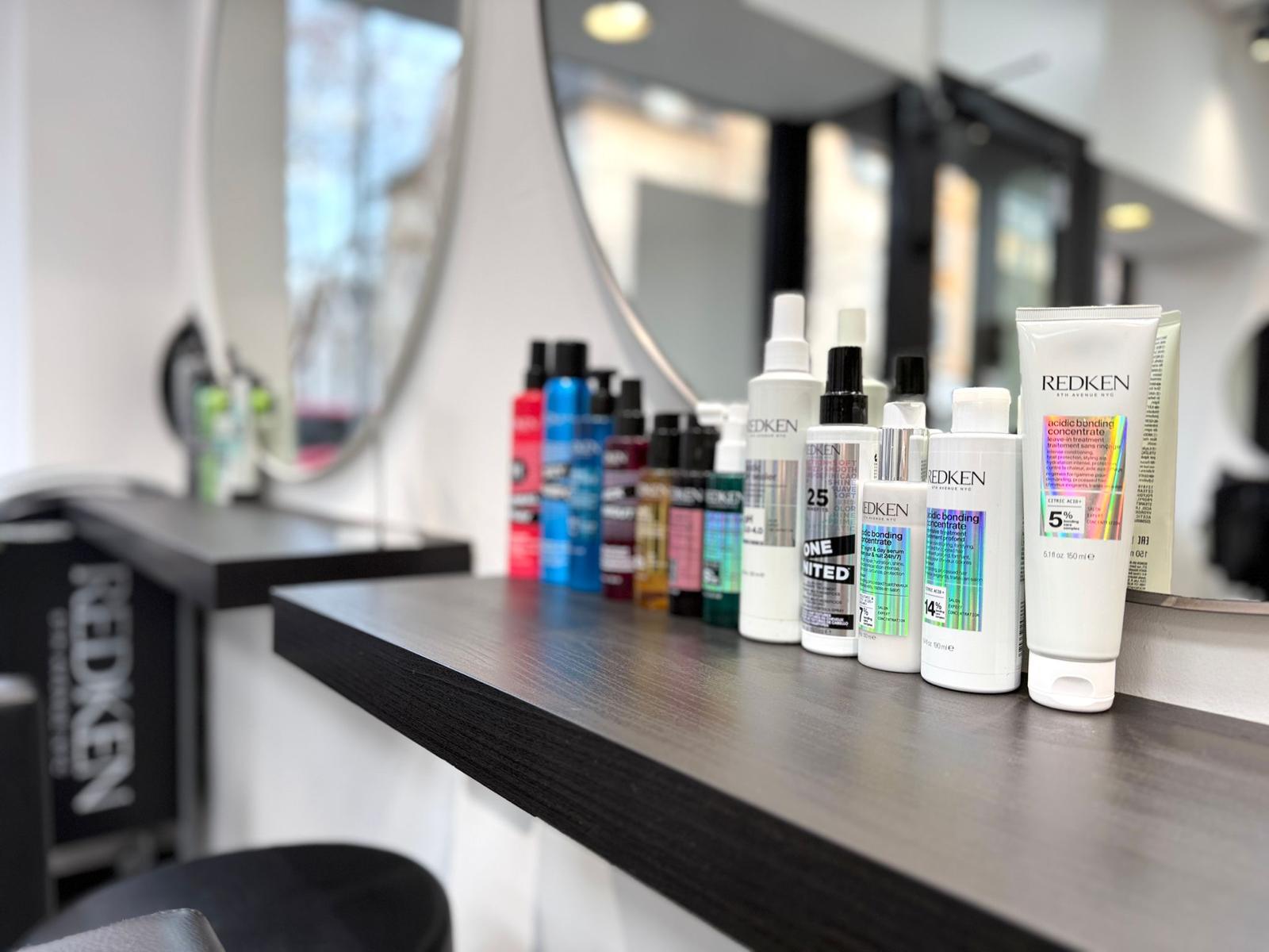 Salon — Stylingplätze und Lichtstimmung