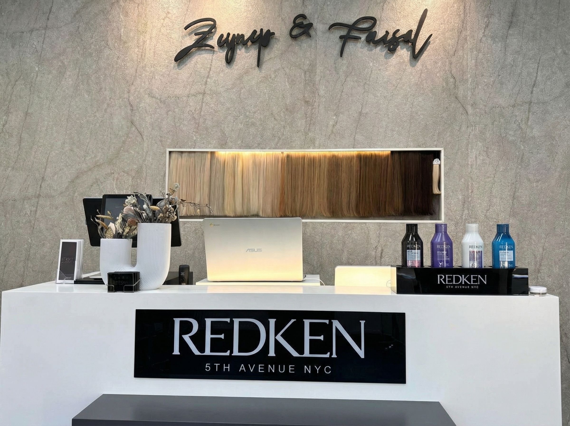 Salon — Empfang und Beratung